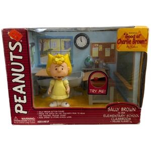 Peanuts Sally Brown Elementary School Classroom Deluxe Playset Schulz